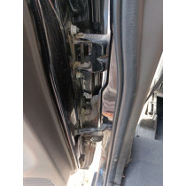 Arrêt de porte arrière gauche  Navara Facelift (D40M) 2015 2.5 dCi DPF 2WD Pickup double cabine 190 cv